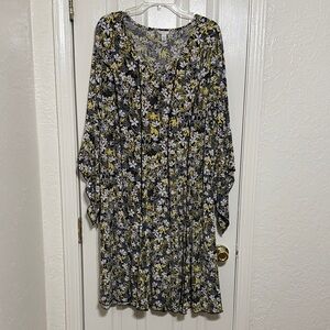 Women's Floral V-Neck Long Sleeve Dress in Black and Yellow